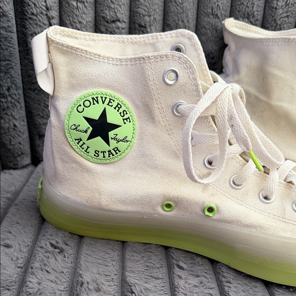 Men’s Converse Cream Glow in the Dark High-Tops with Neon Green Soles size 11.5 - Picture 2 of 15